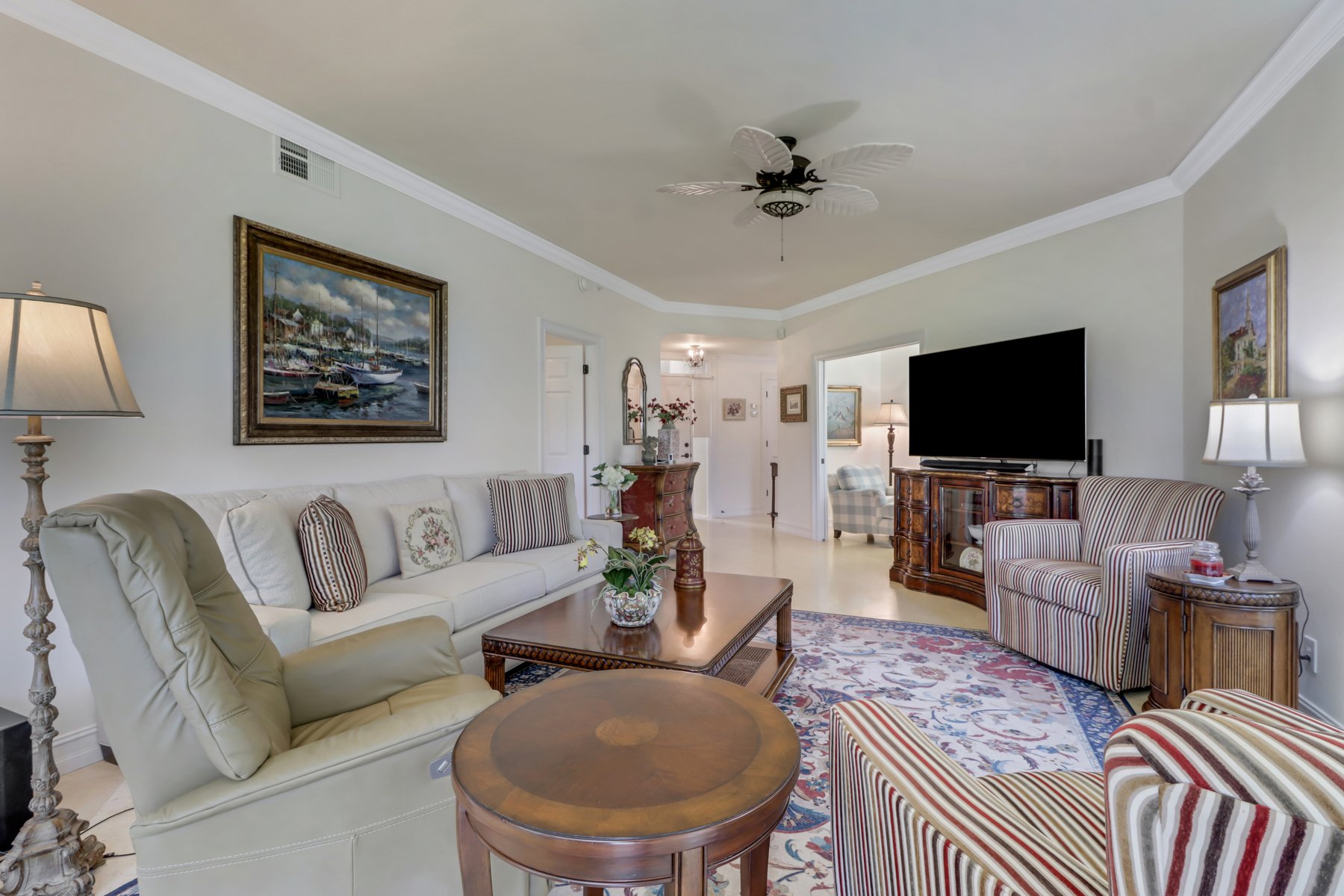 97 Silver Oaks CIR # 2101