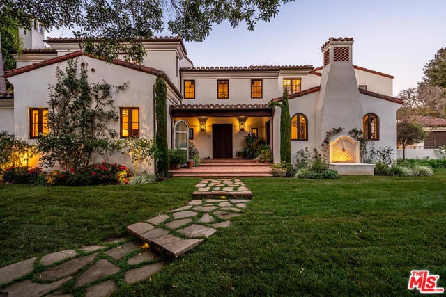 1611 Old Oak Road 