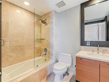 17001 Collins Ave # 2508