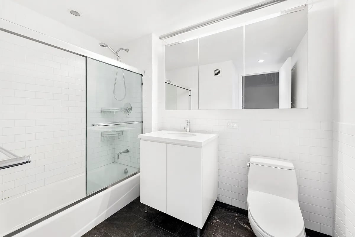 90 William Street Unit 16E