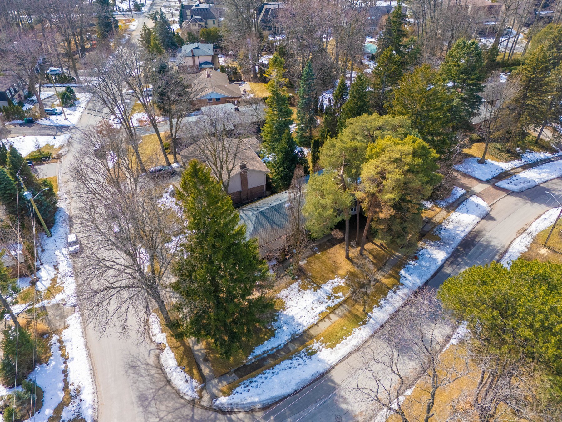 1276 Greenoaks Drive