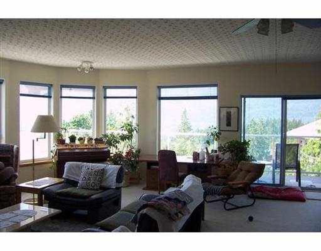 1007 Tobermory Wy