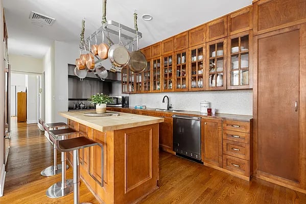 458 Broadway #4