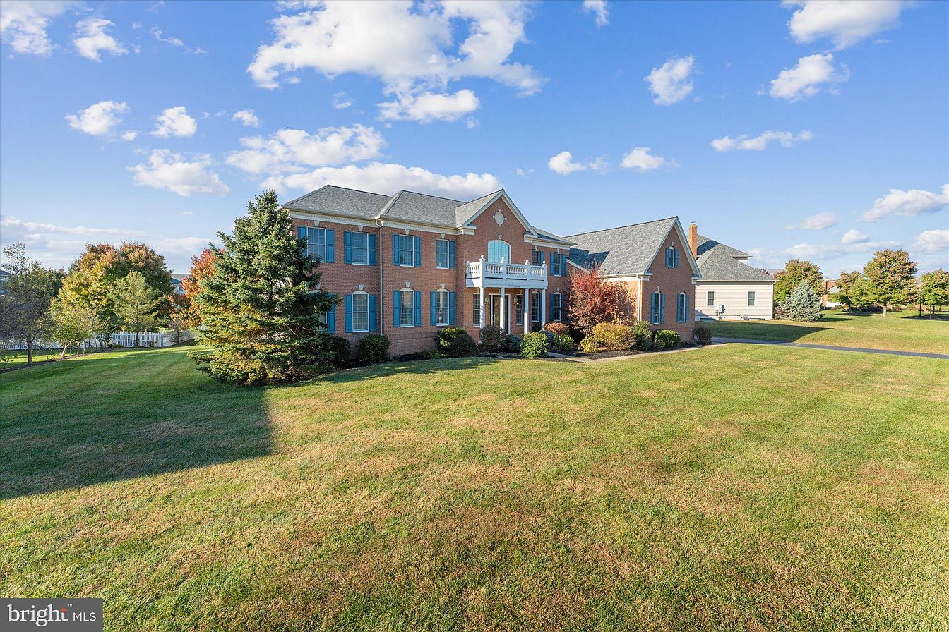 20069 Forest Farm Ln