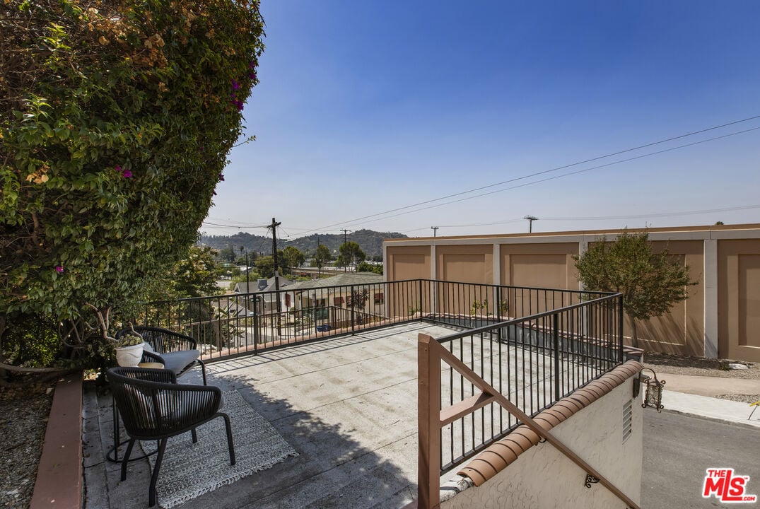 6105 Mount Angelus Dr