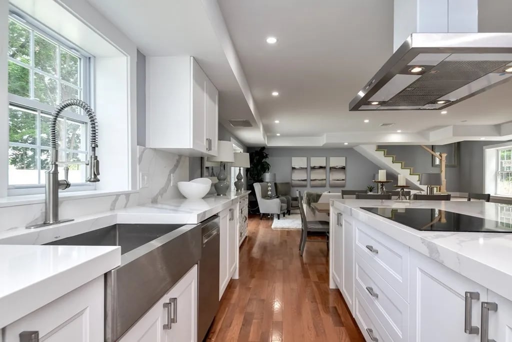 18 Damon St #18