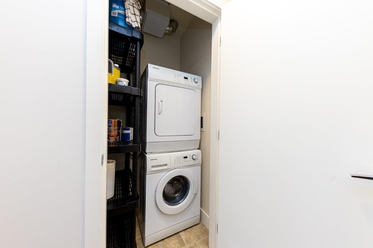 158 W 13th St, #602