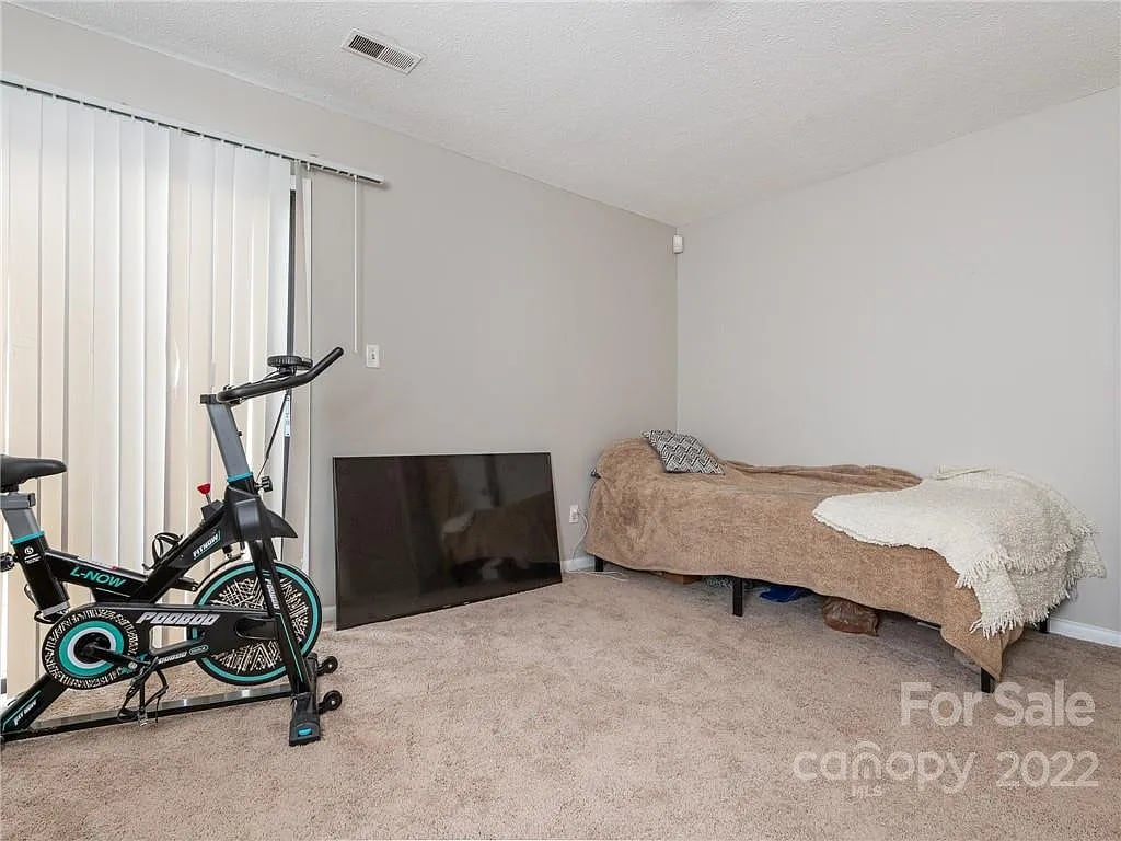 9121 Nathaniel Russell Ln