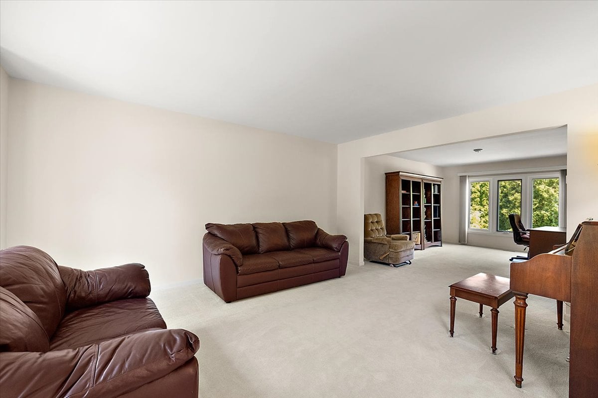 4708 Holland Drive
