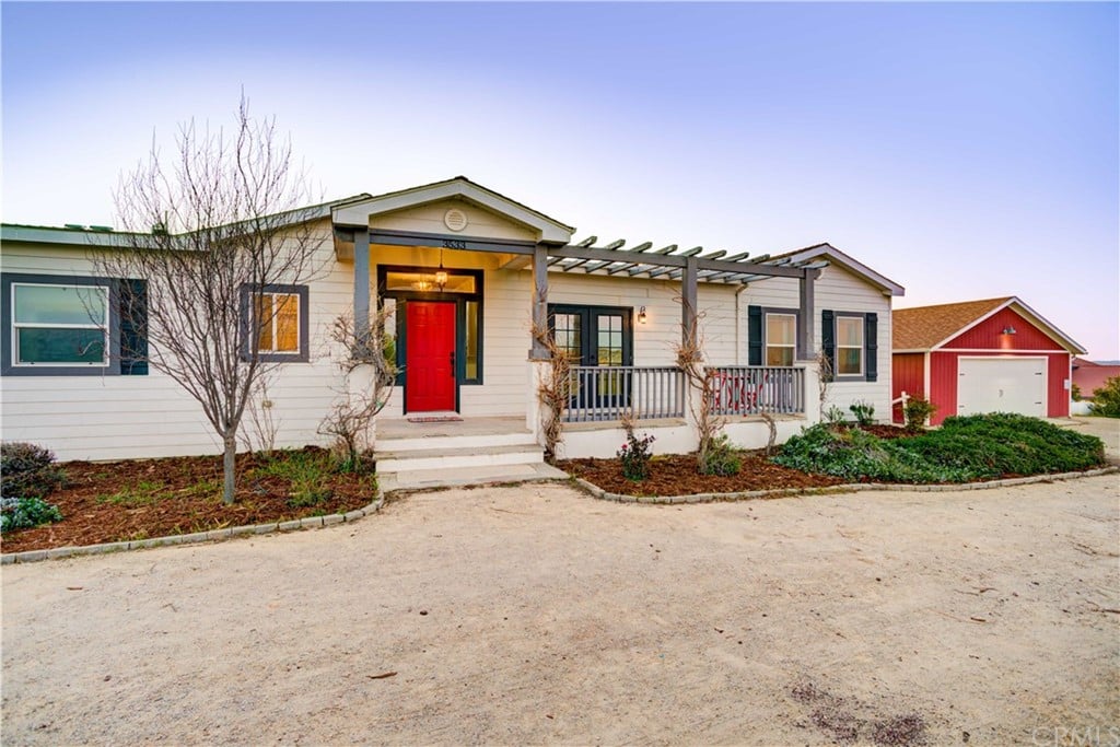 3533 Debonair Dr