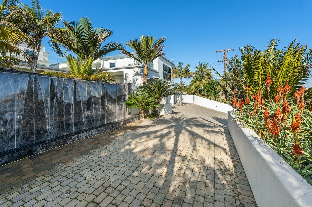 Encinitas Oceanfront Retreat