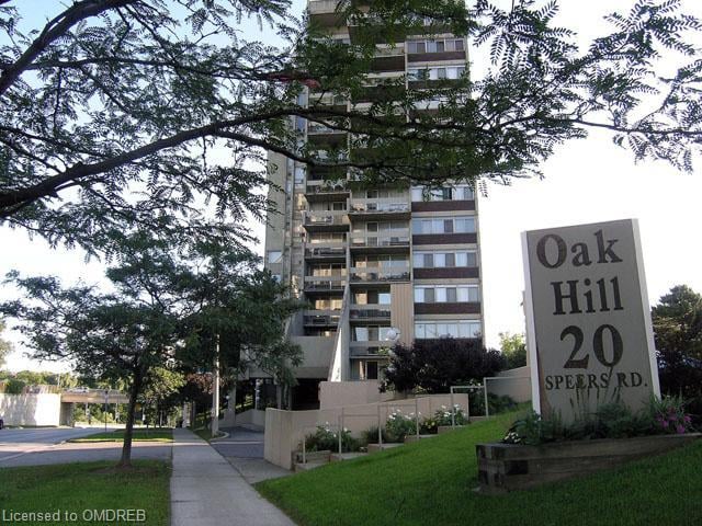 Oak Hill Condos