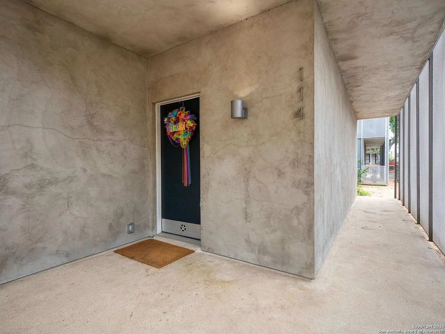114 Biering Ave