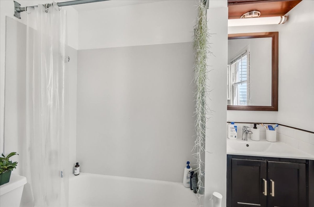 1827 Berkeley Way, Berkeley, CA 94703