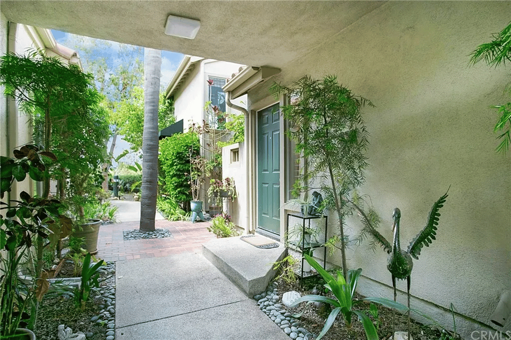 9 Silver Glade Dr #233