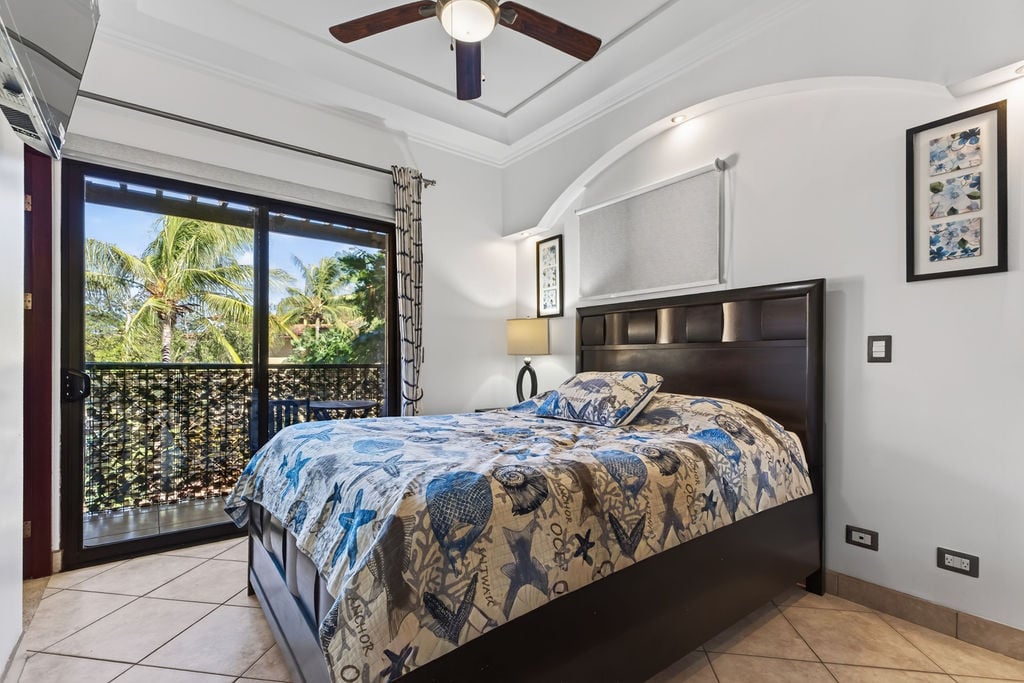 The Oaks #21 | Top-Floor, Turnkey Condo Minutes from Tamarindo