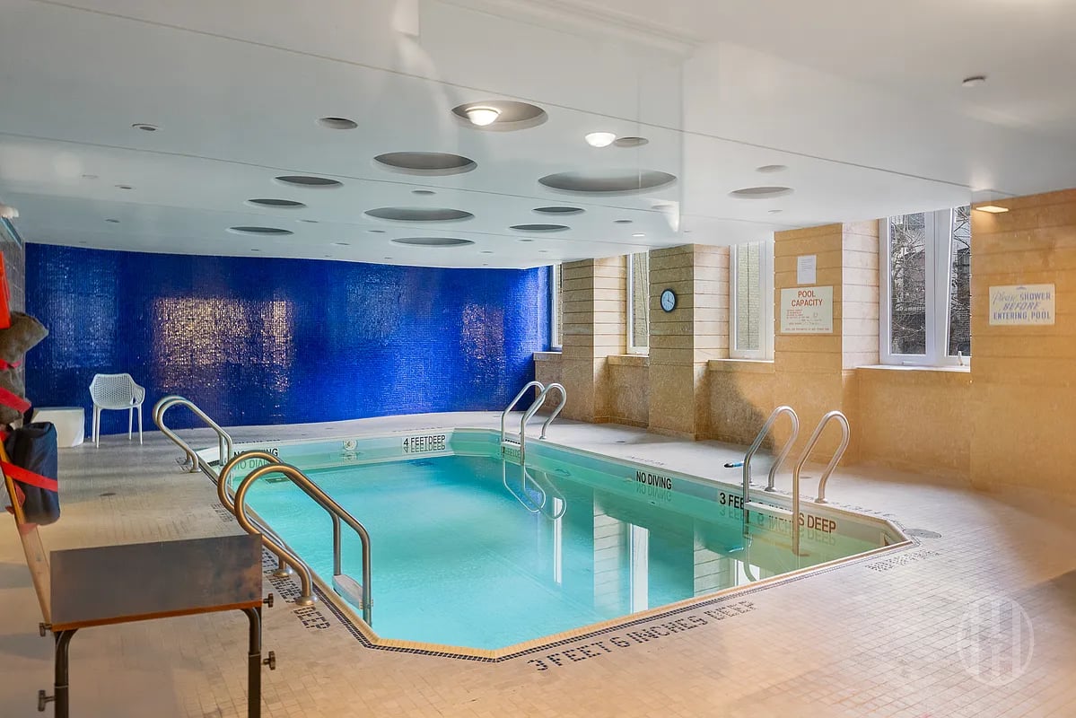 300 East 77th Street 10D