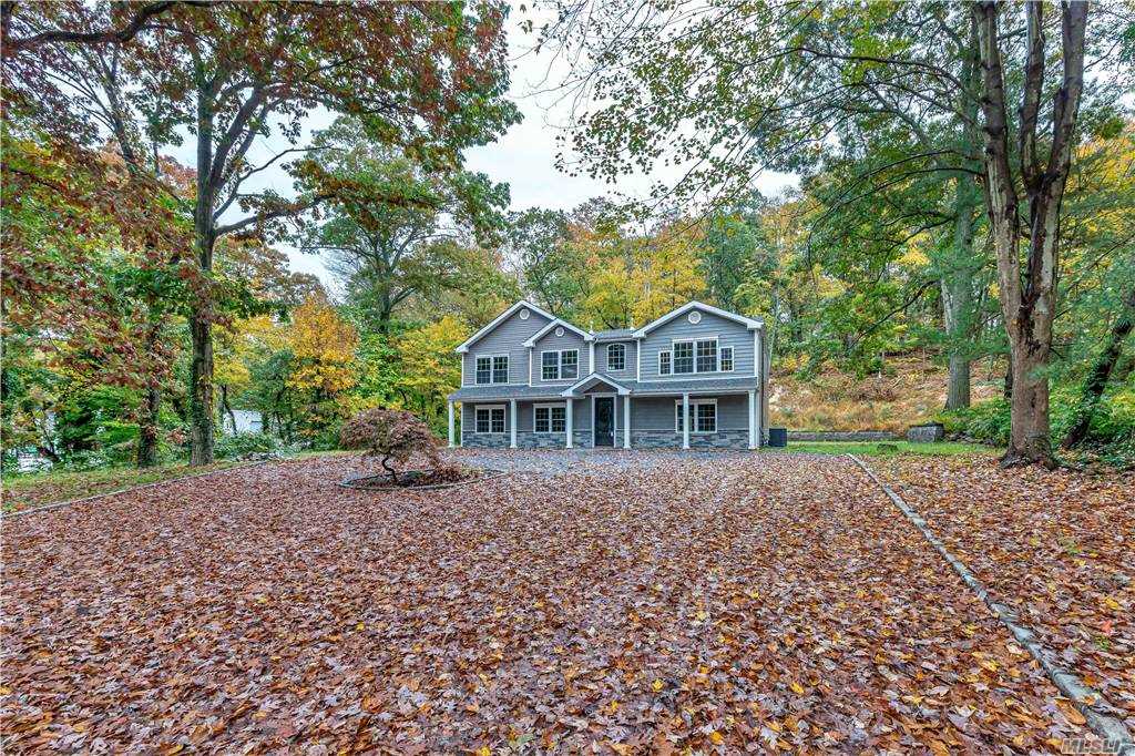 380 Woodbury Rd, Woodbury