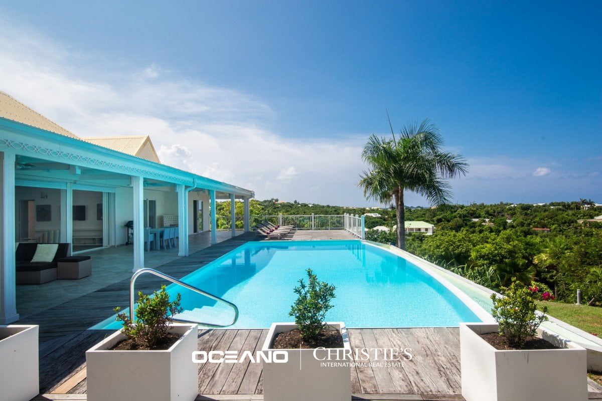 VILLA NO LIMITS AND VILLA CALLISTO