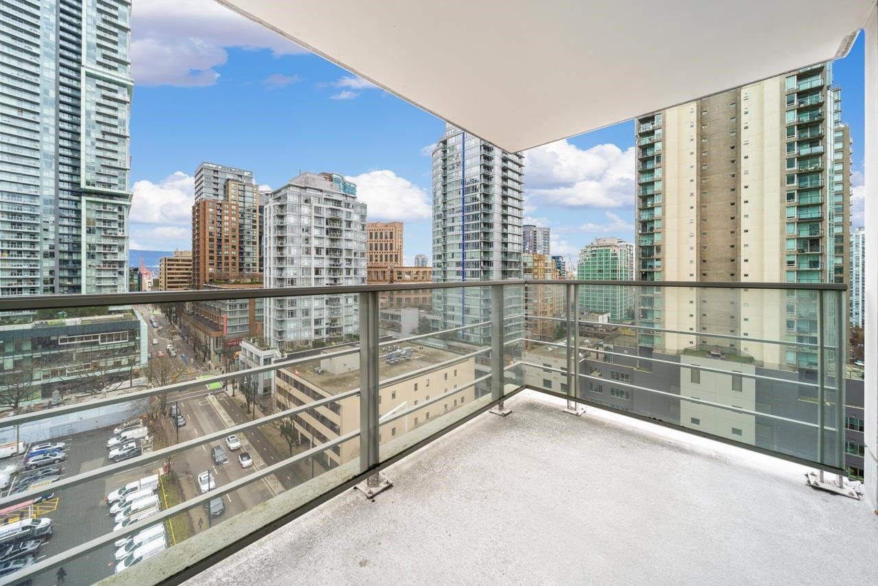 535 Smithe St, #1203