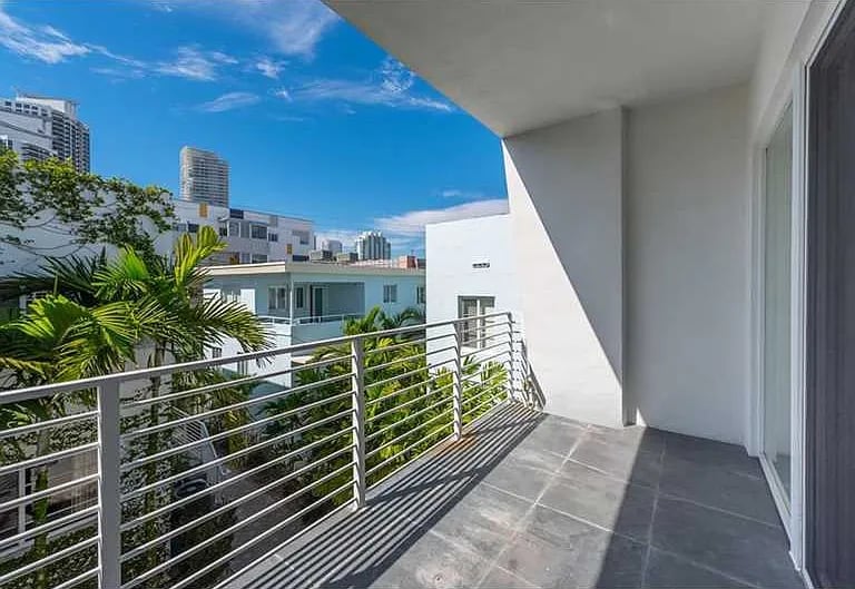 312 Jefferson Ave #5