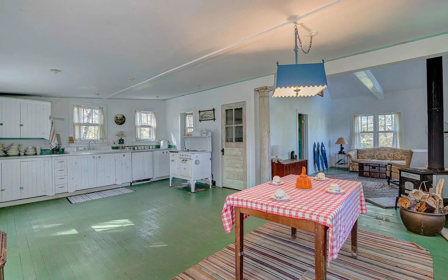 90 Steam Hollow Rd