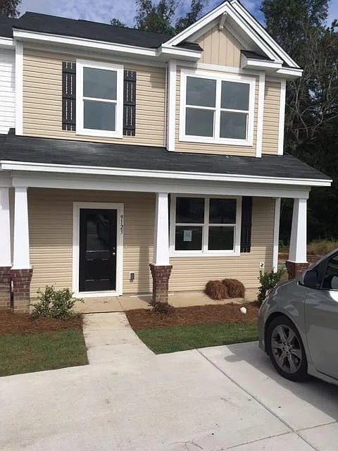 9123 Parlor Dr