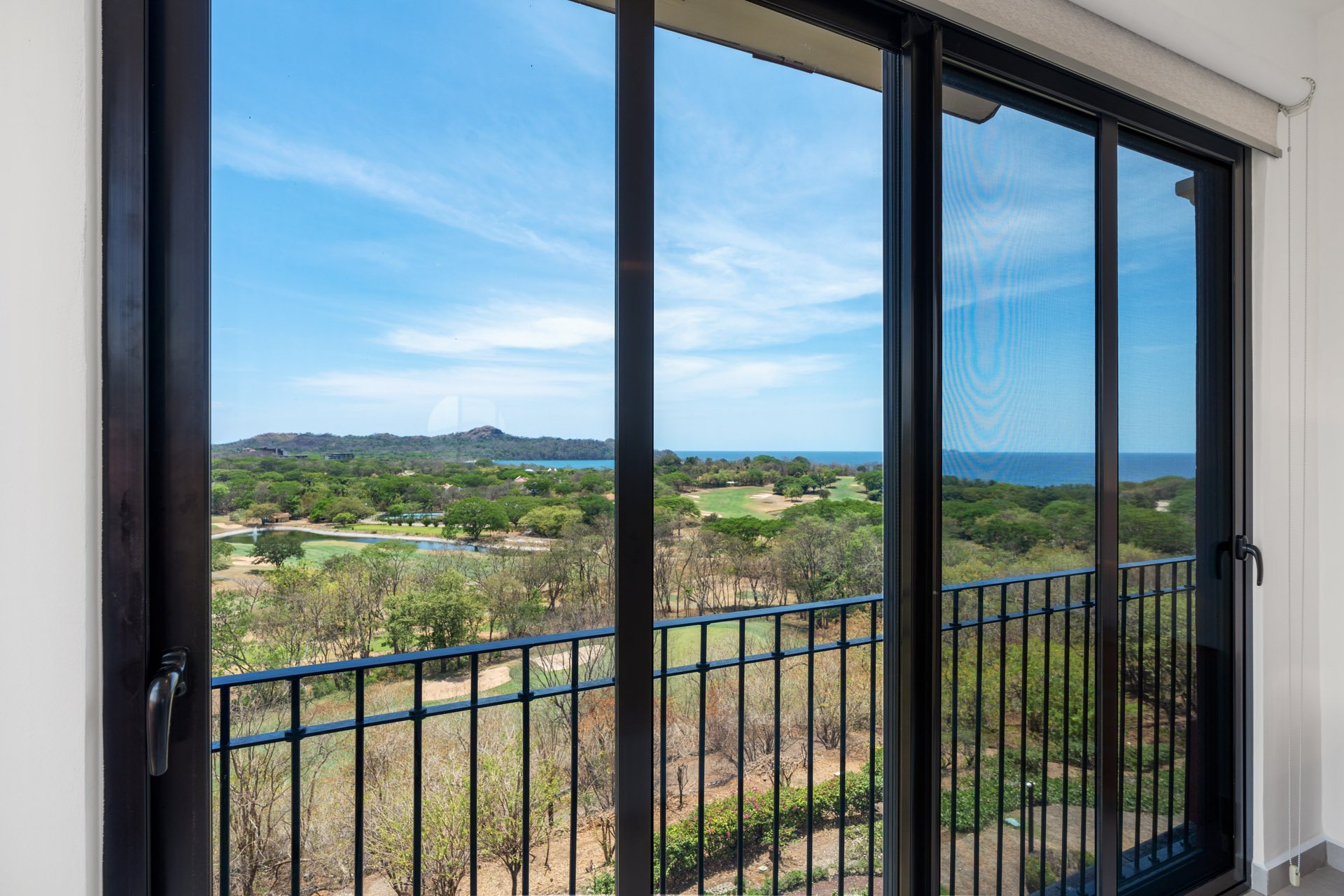 Bougainvillea Penthouse 4315 | Ocean-View 3BR in Reserva Conchal