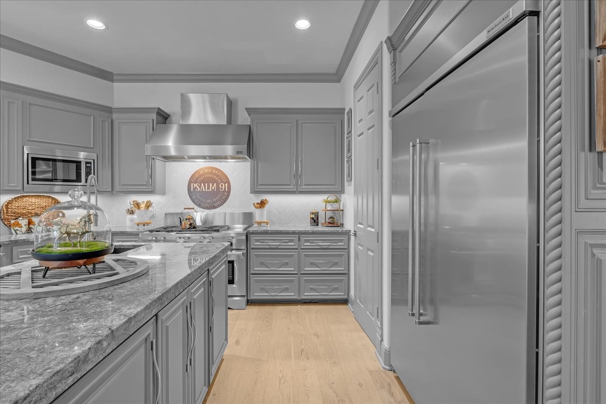 Luxury Living in Bixby, Oklahoma: A Premier Estate in Devonshire at Graystone Represented by Philip Shain of The Agency Tulsa - Wyatt Poindexter - The Agency