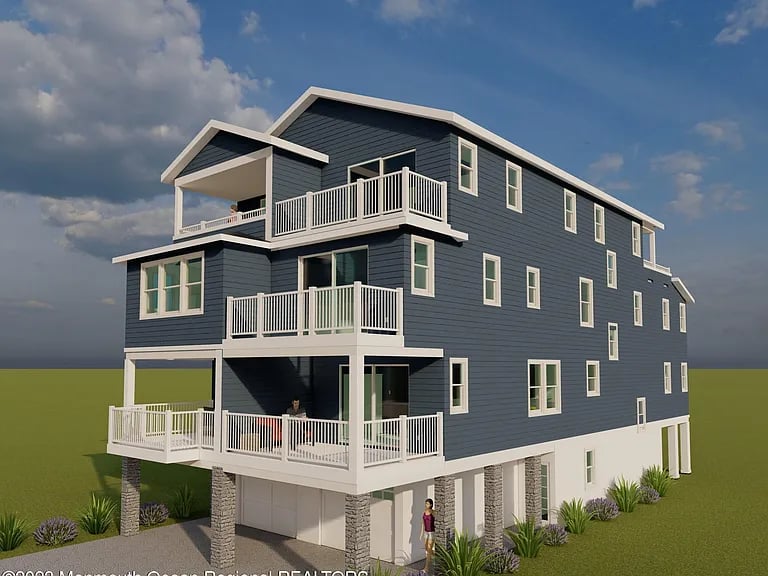 327 Franklin Ave W
