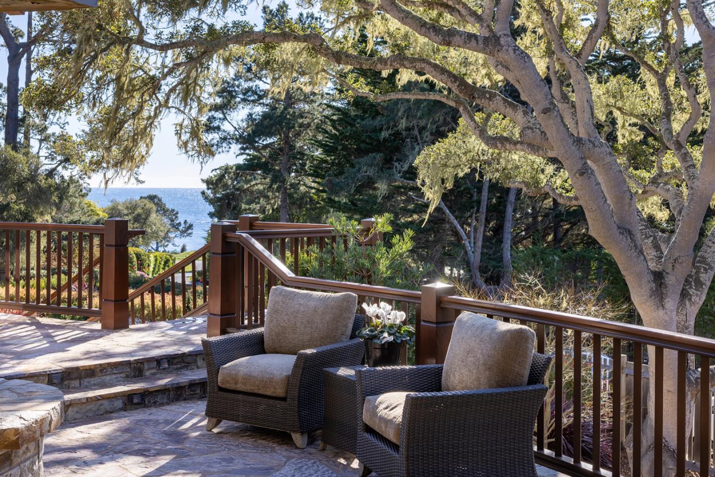 3210 Whitman Lane