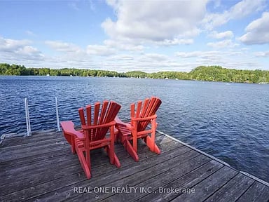 1 Muskoka Estates Rd