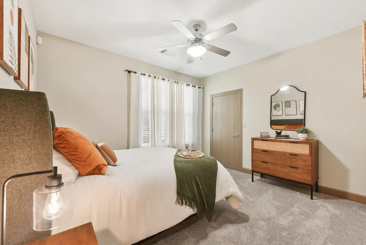 Up to 8 Weeks Free on select units with 12+ month leases