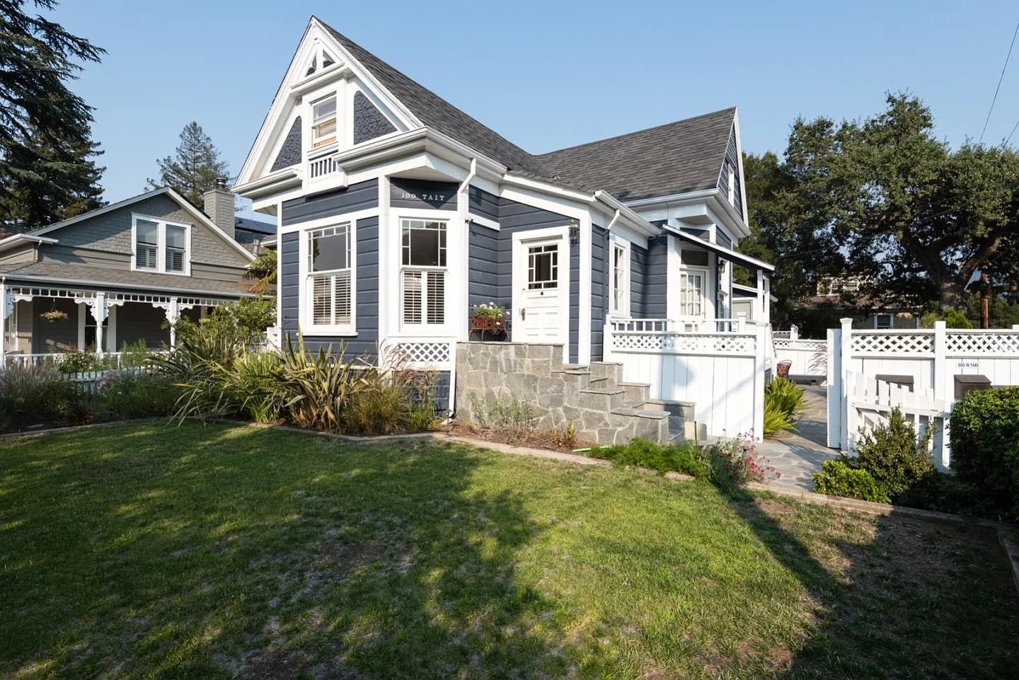 100 Tait Ave