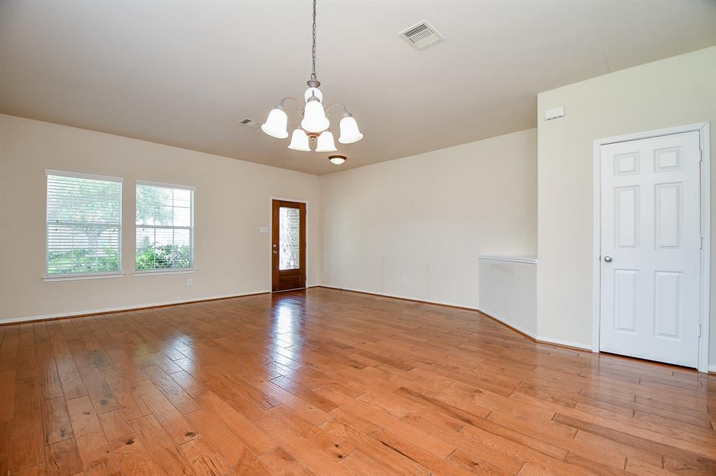 21622 Crest Peak Wy