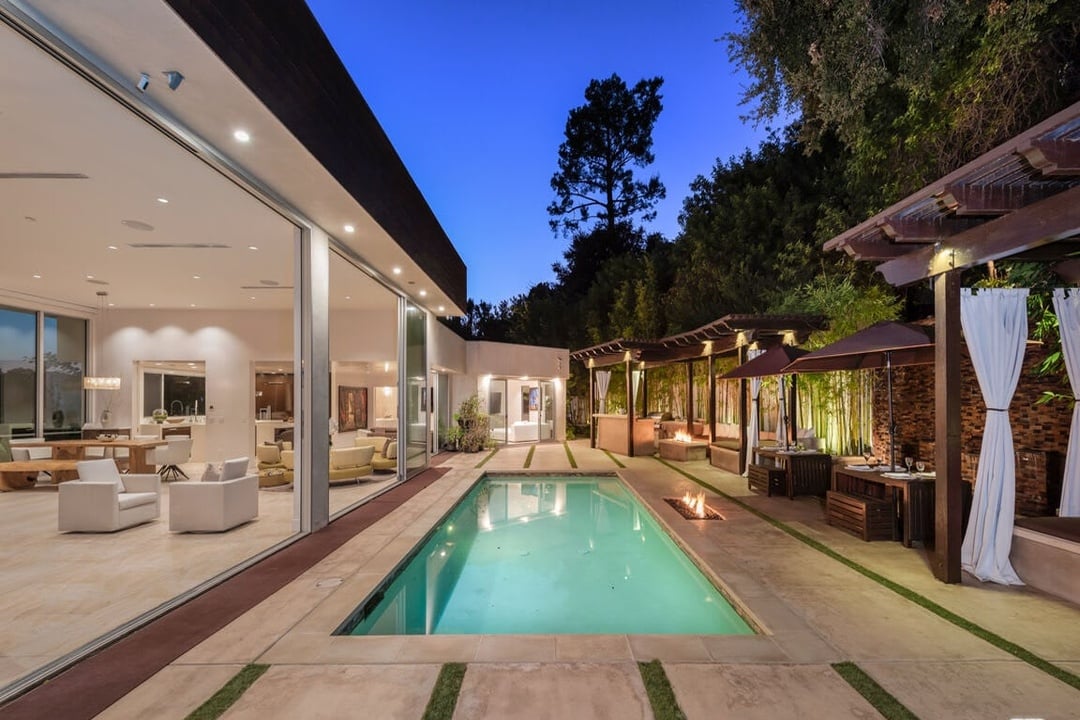 View Opulent