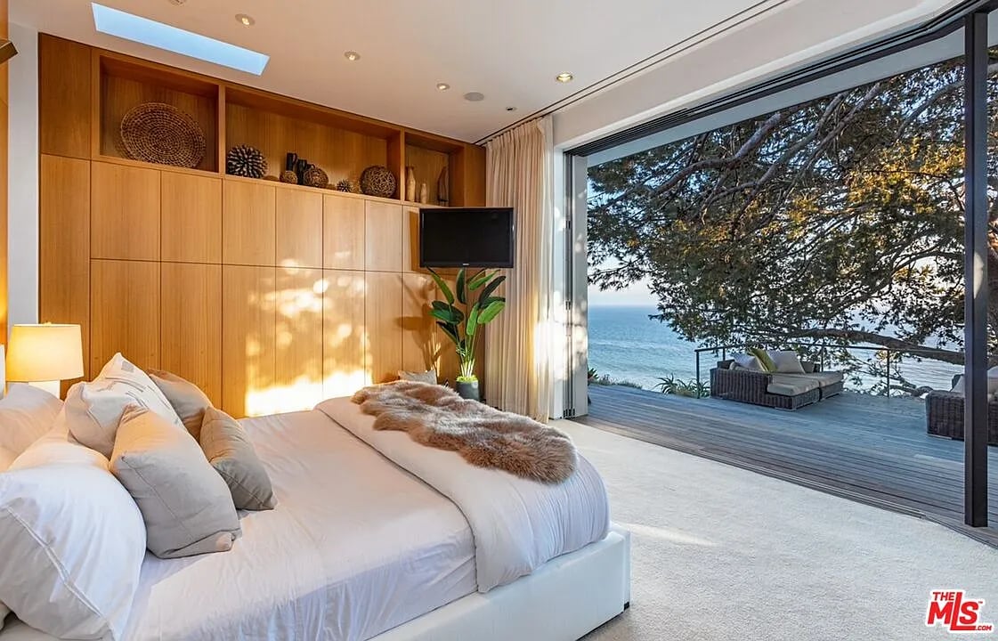 32554 Pacific Coast Hwy