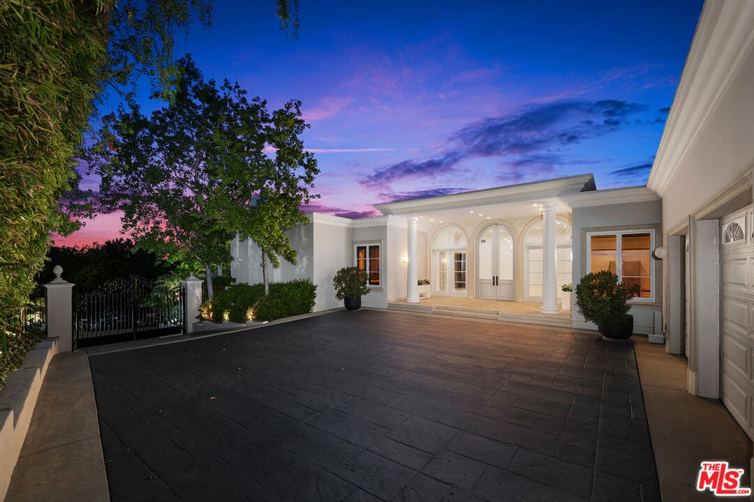 Ivory Arcadia, Martin Lane, 90210