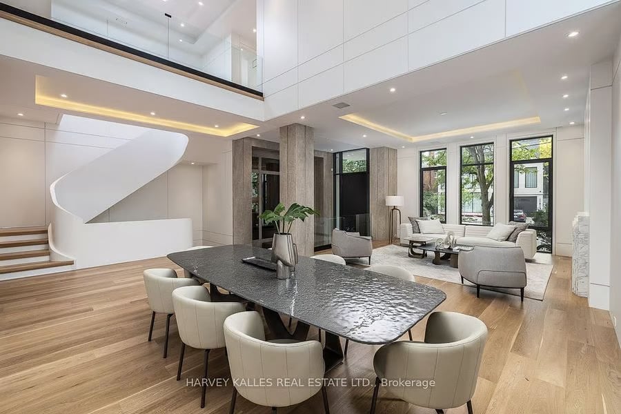88 Lawrence Cres