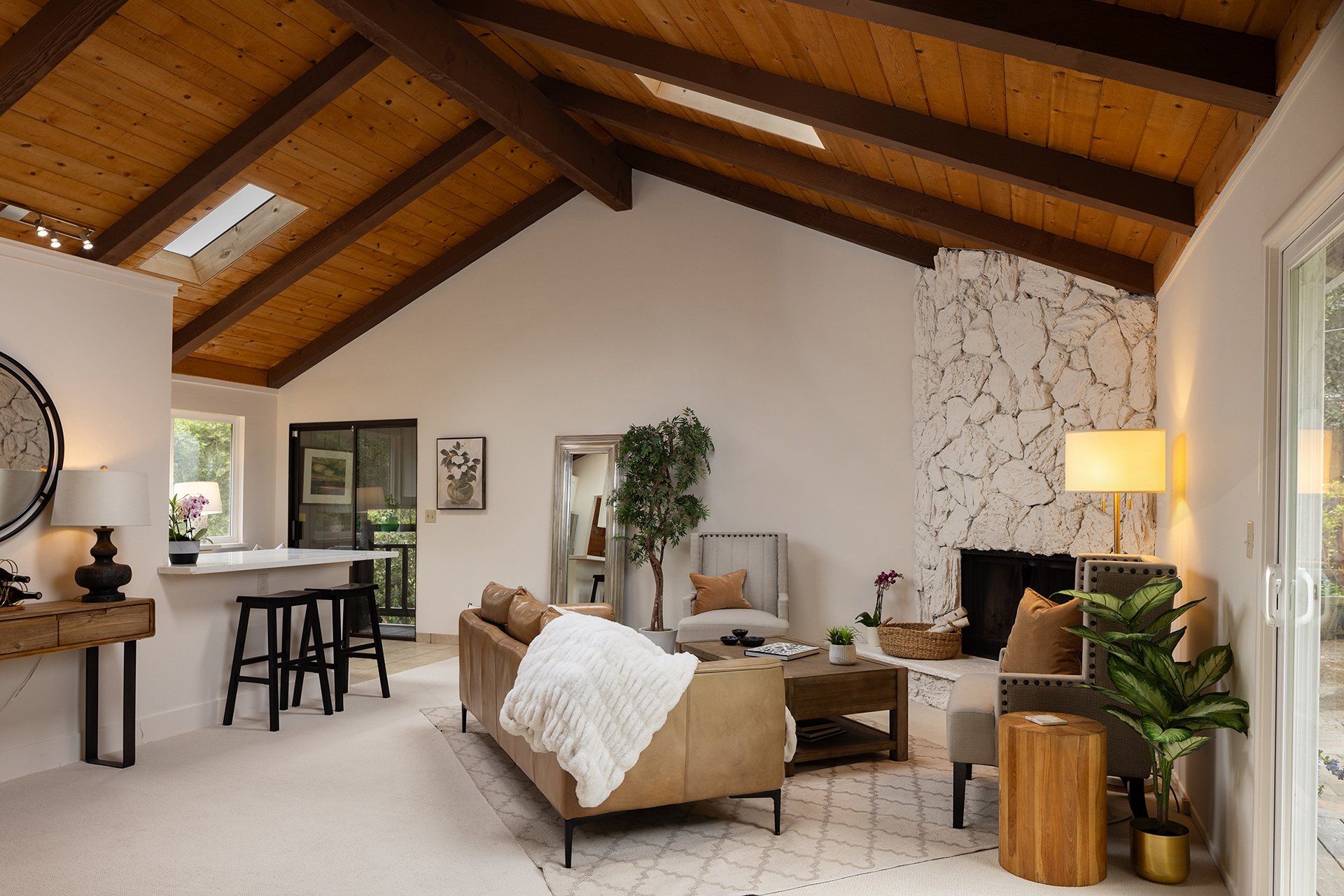 Updated Carmel Retreat - 3391 Carpenter Rd