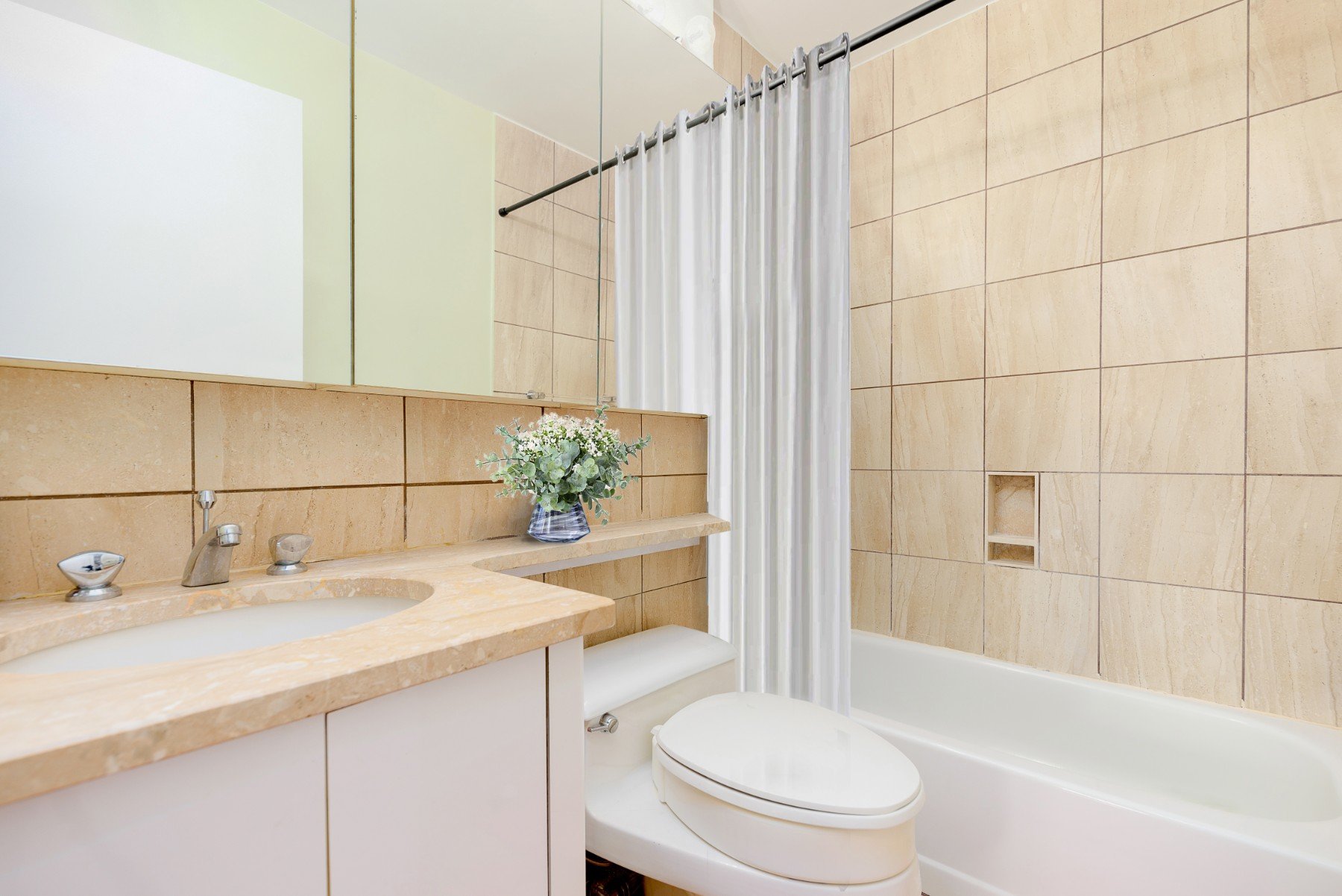 415 E. 37 St. #24B