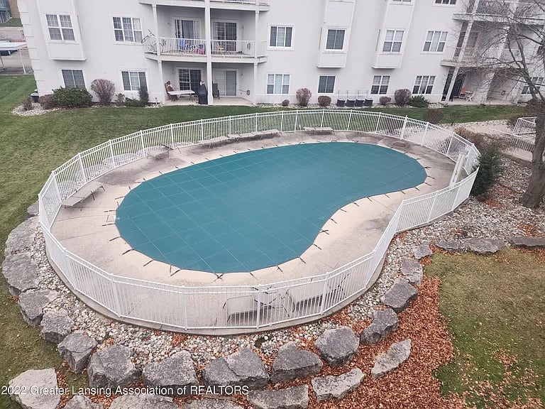 268 W Saginaw St APT 301