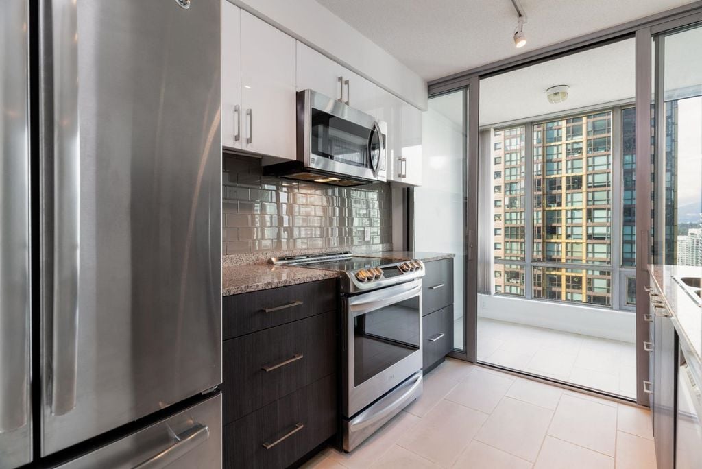 1288 W Georgia St, #1902