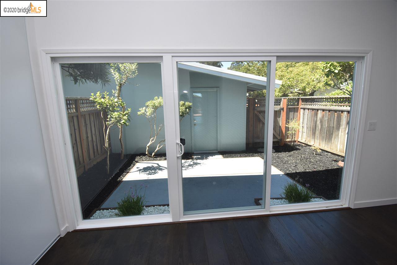 24 Porto Bello Dr