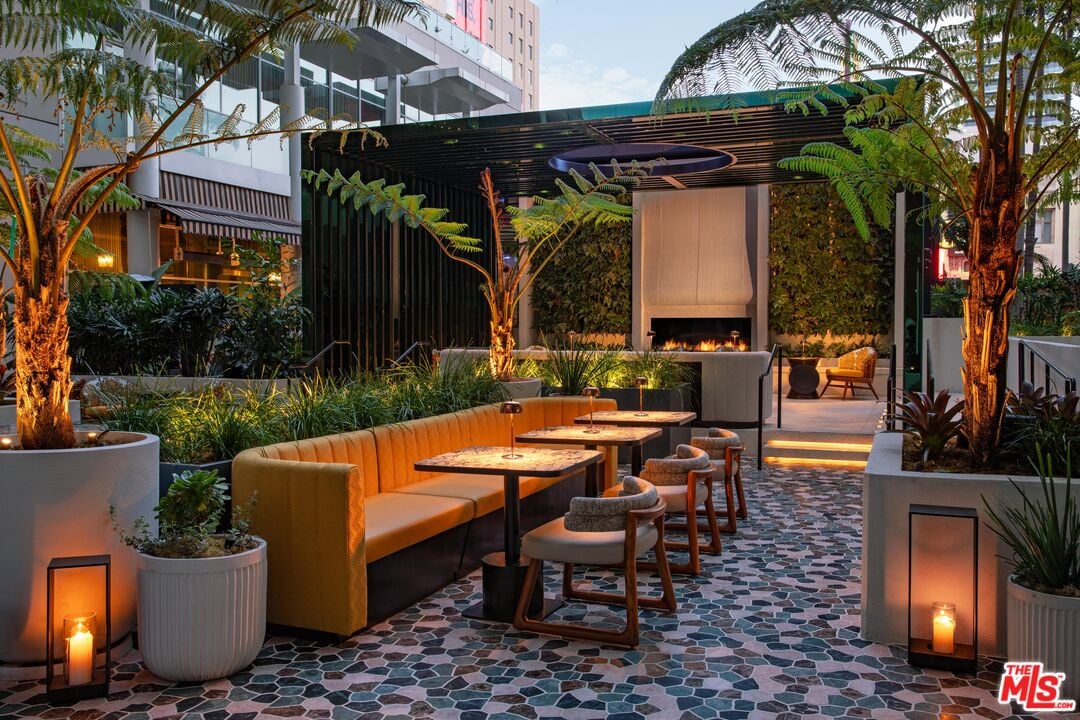 6250 Hollywood Blvd, #10J