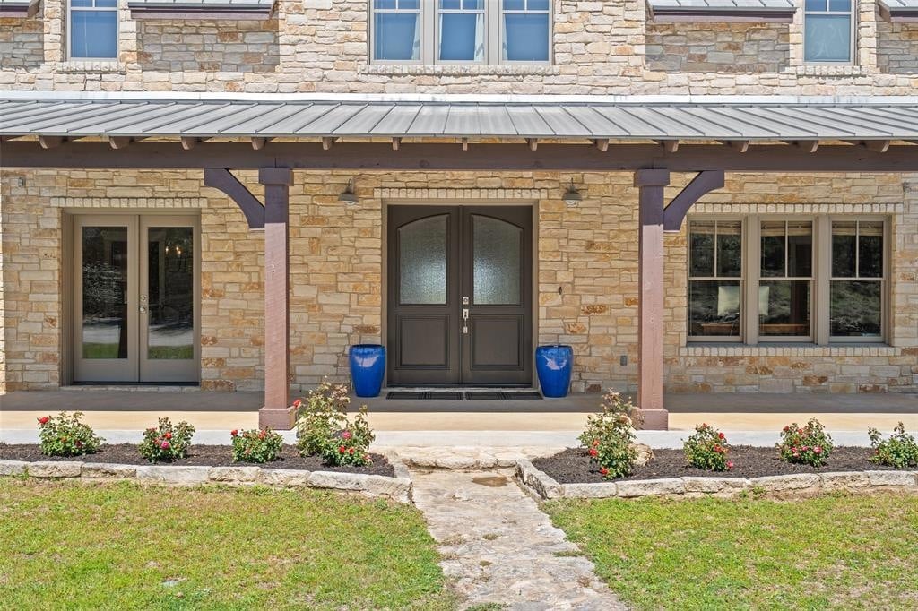 563 Whirlaway