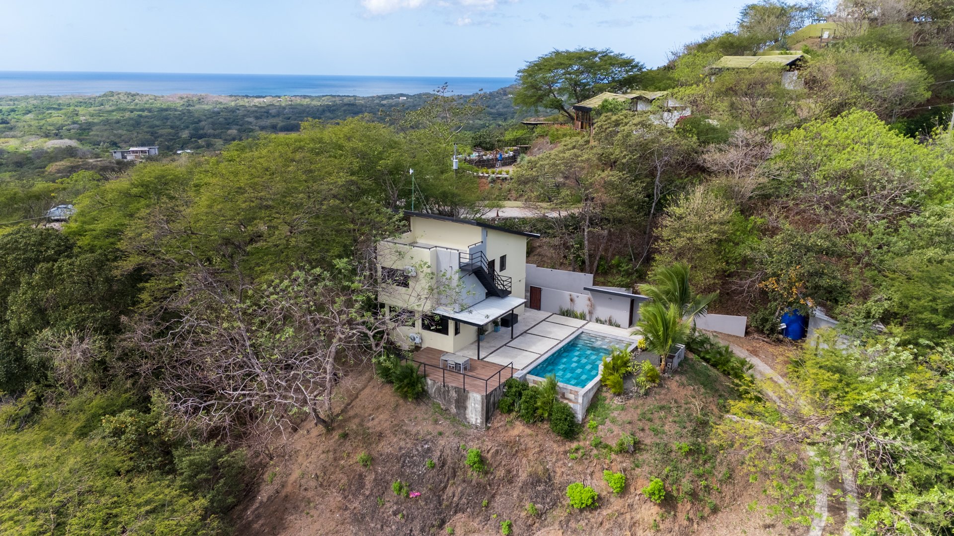 Corona Del Cabo 4 | Main Home + Guest House with Views & Pool – Playa Grande