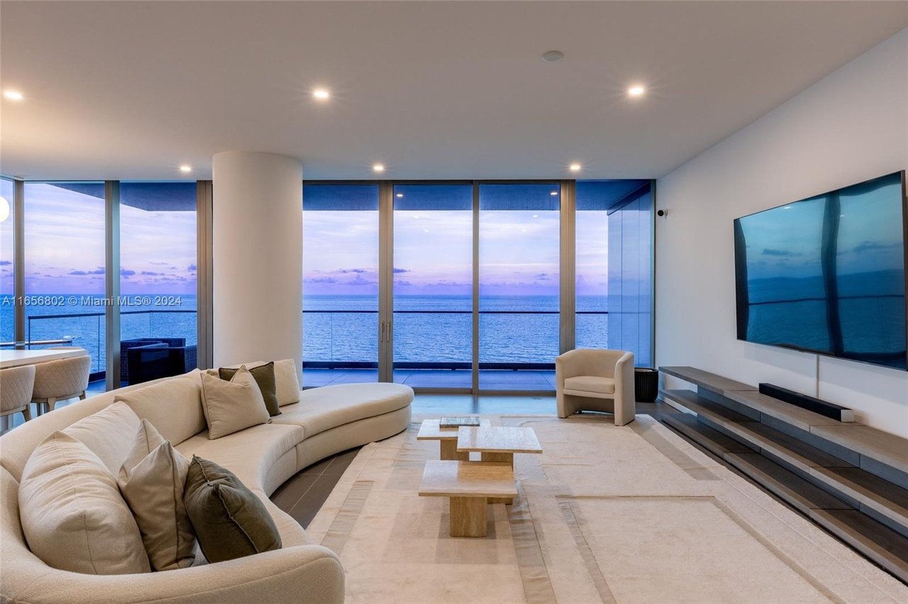 2000 S Ocean Dr #16A