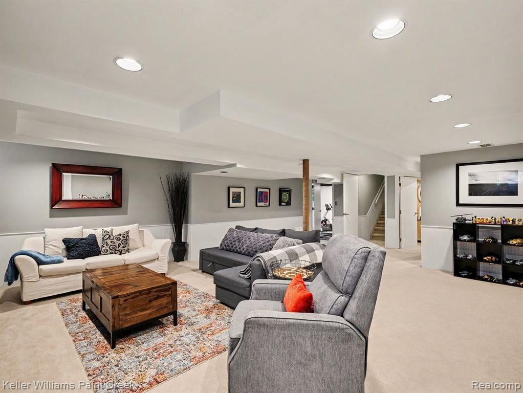 1949 Canary Ct