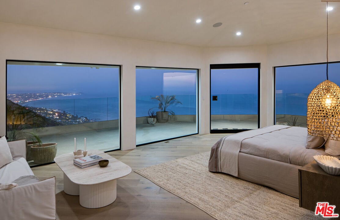 Meridian Manor, Encinal Canyon Rd, 90265